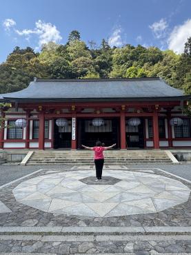 photo de la main avec la pierre à remplacer-1-1-1 photo de la main avec la pierre à remplacer-1-1-1